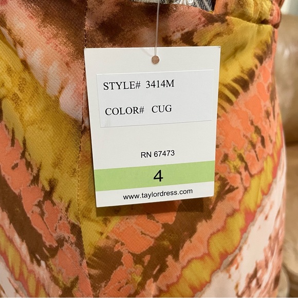 NWT Taylor Cutouts Printed Chiffon Midi Flare Dress with Waist Drawstring - Picture 4 of 13